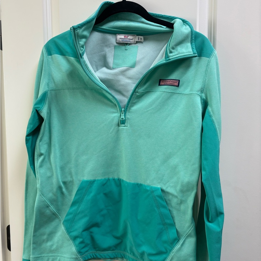 Vineyard Vines Aqua Performance Top